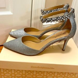 Raleigh Pump Jewel Heel - Badgley Mischka